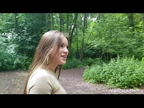 ❤️ Evelinari toki publiko batean izorratzen genuela proposatu nion! Baietz esan zuen. Orduan ipurdian izorratu eta ahoan esperma. Orduan bere burua haserretu zen. ❤️ Pornografia besterik ez %eu.sexera.ruan